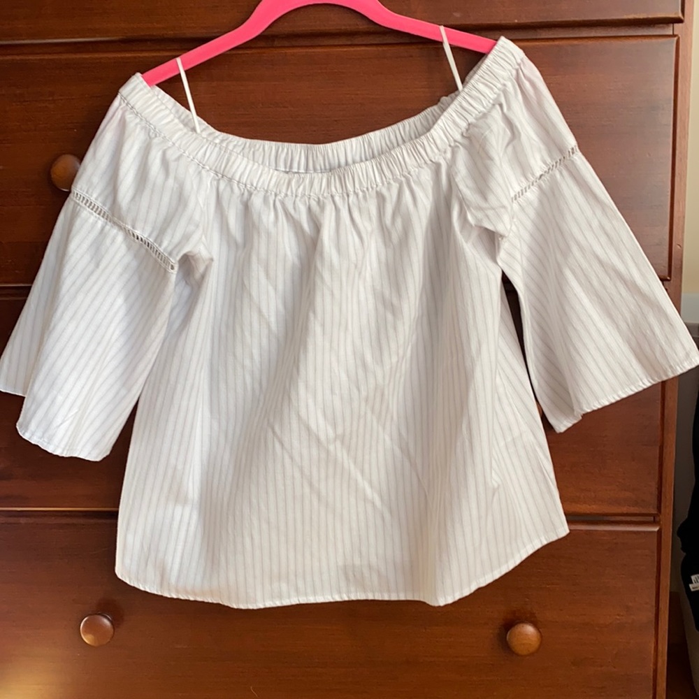 Abercrombie & Fitch Off The Shoulder Top